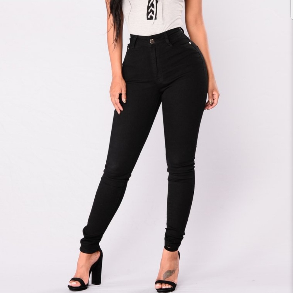 Fashion Nova "Walk Away Skinny Jeans"